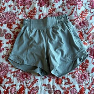 lululemon hotty hot